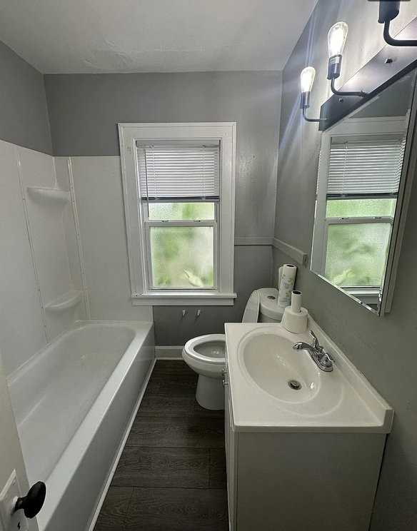 4486 E 126th St #2B - Photo 7 of 7