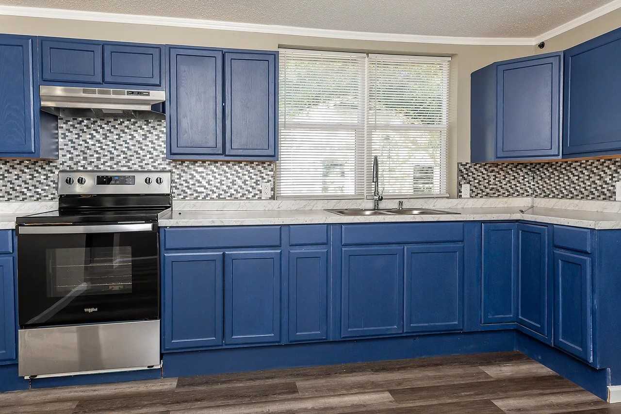 506 Plain St - Photo 7 of 20