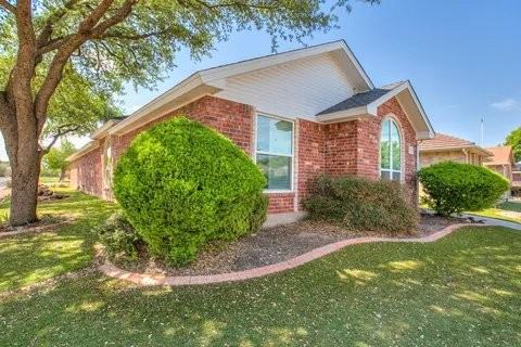 4553 Southern Oak Ln - Photo 3 of 32