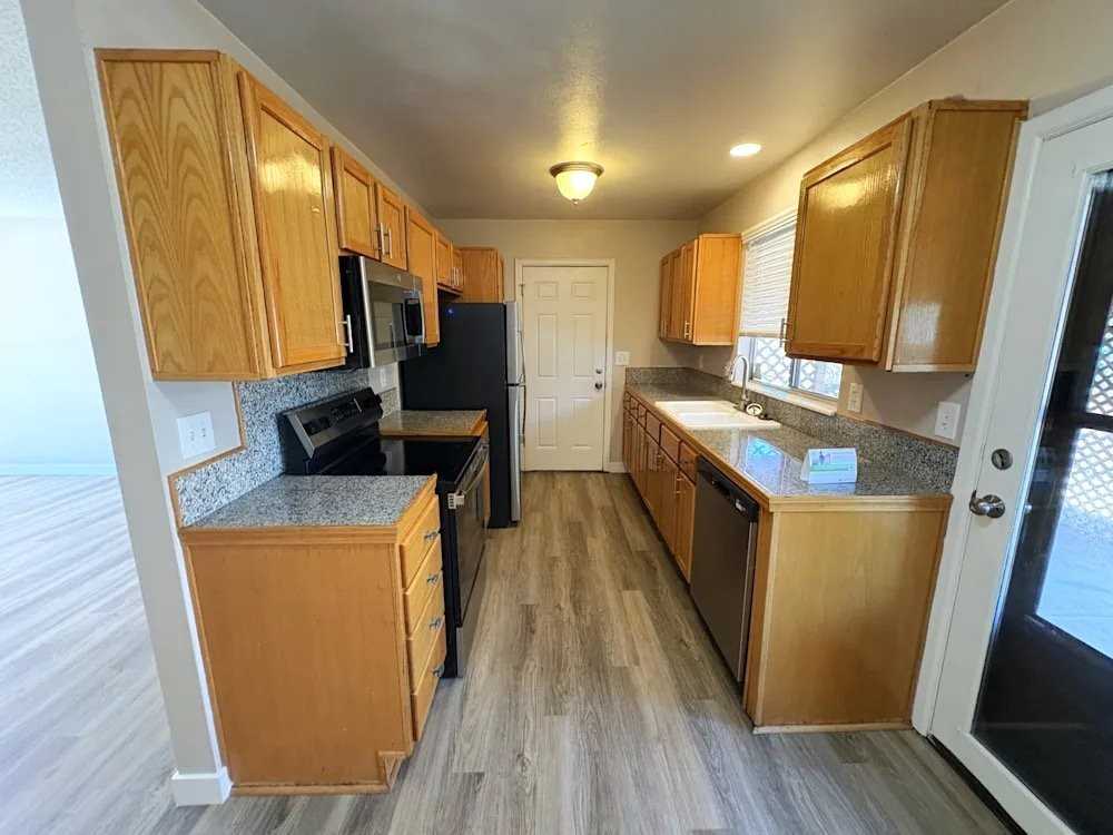 8915 W 92nd Ave - Photo 2 of 9