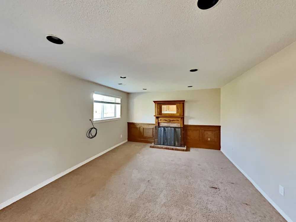 8915 W 92nd Ave - Photo 3 of 9