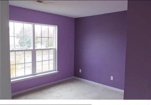 1328 Harland St - Photo 5 of 9