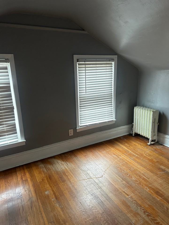 73 Van Nest Ave #1 - Photo 5 of 6