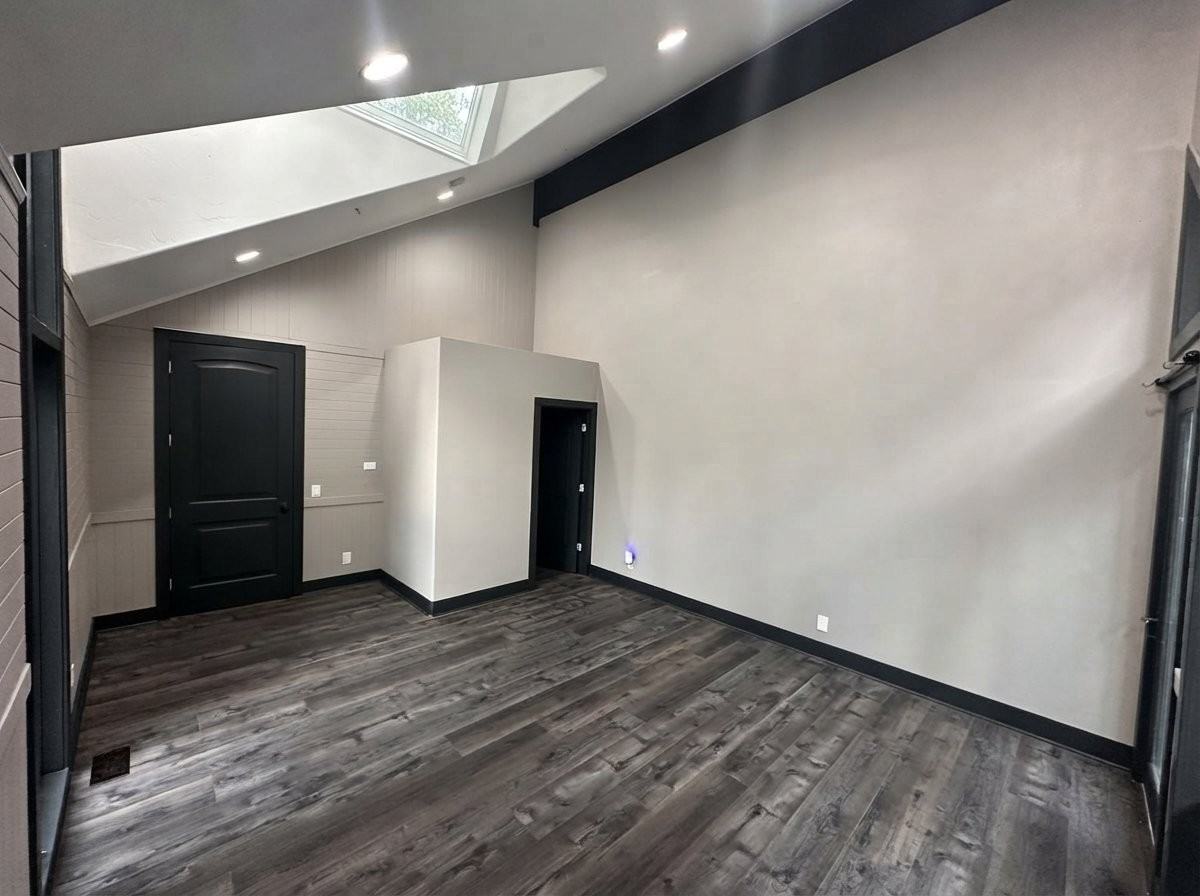 6850 Canyon Drive Ct - Photo 4 of 13