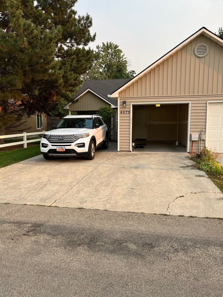 4879 W Holmes St #4879 - Photo 5 of 8