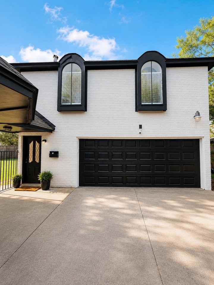 2842 W Pebble Beach Dr #B - Photo 2 of 16