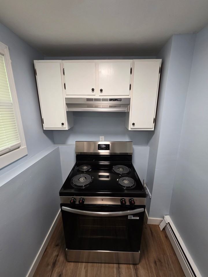 115 Mill St - Photo 2 of 11