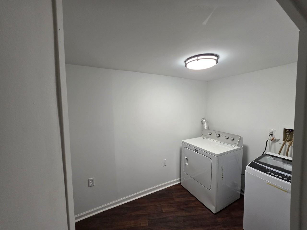 115 Mill St - Photo 6 of 11