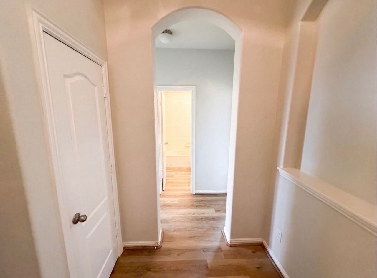 7827 Amber Ct - Photo 6 of 13