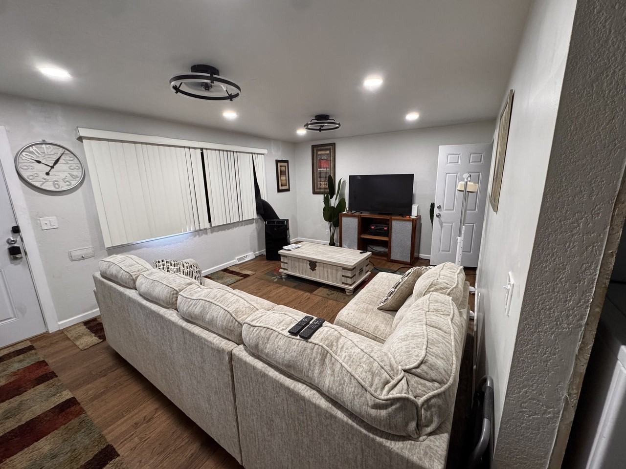 2528 14th Avenue Ct - Photo 4 of 10