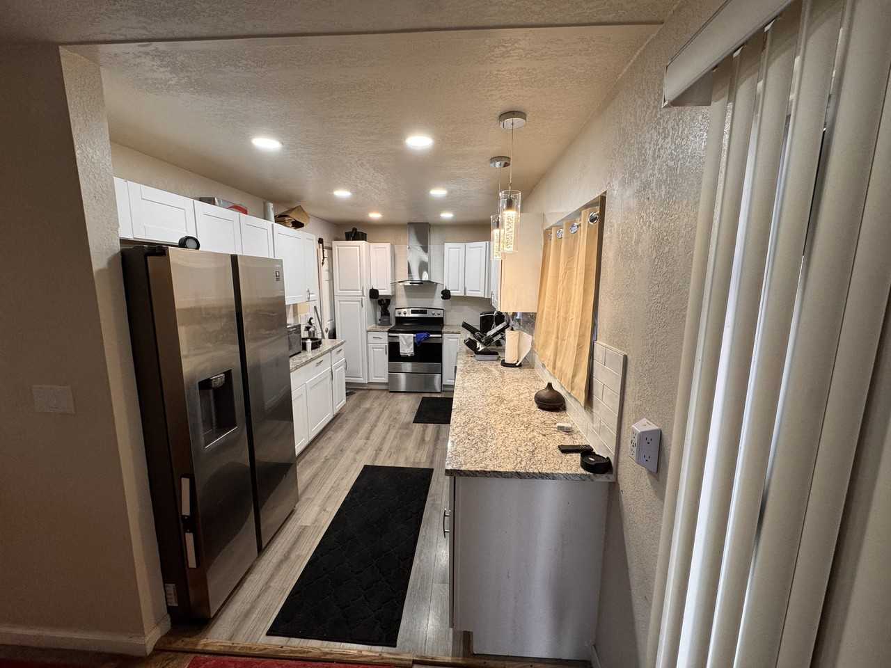 2528 14th Avenue Ct - Photo 6 of 10