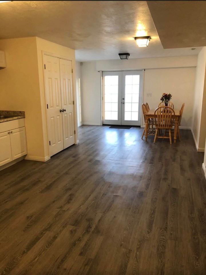 3276 S Cedar Grove Ln - Photo 2 of 11