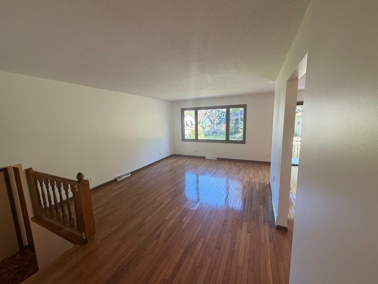229 21st Ave S - Photo 6 of 28