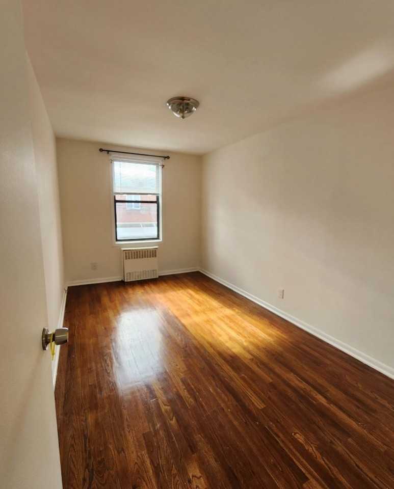 1366 E 100th St #11236 - Photo 4 of 9