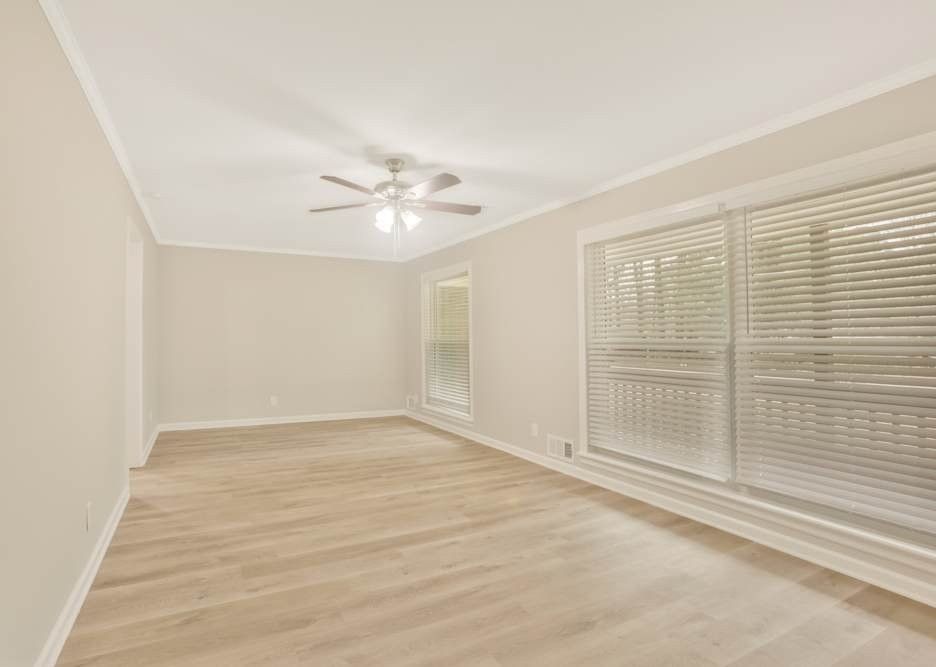 1706 Laurens Dr Sw - Photo 2 of 10