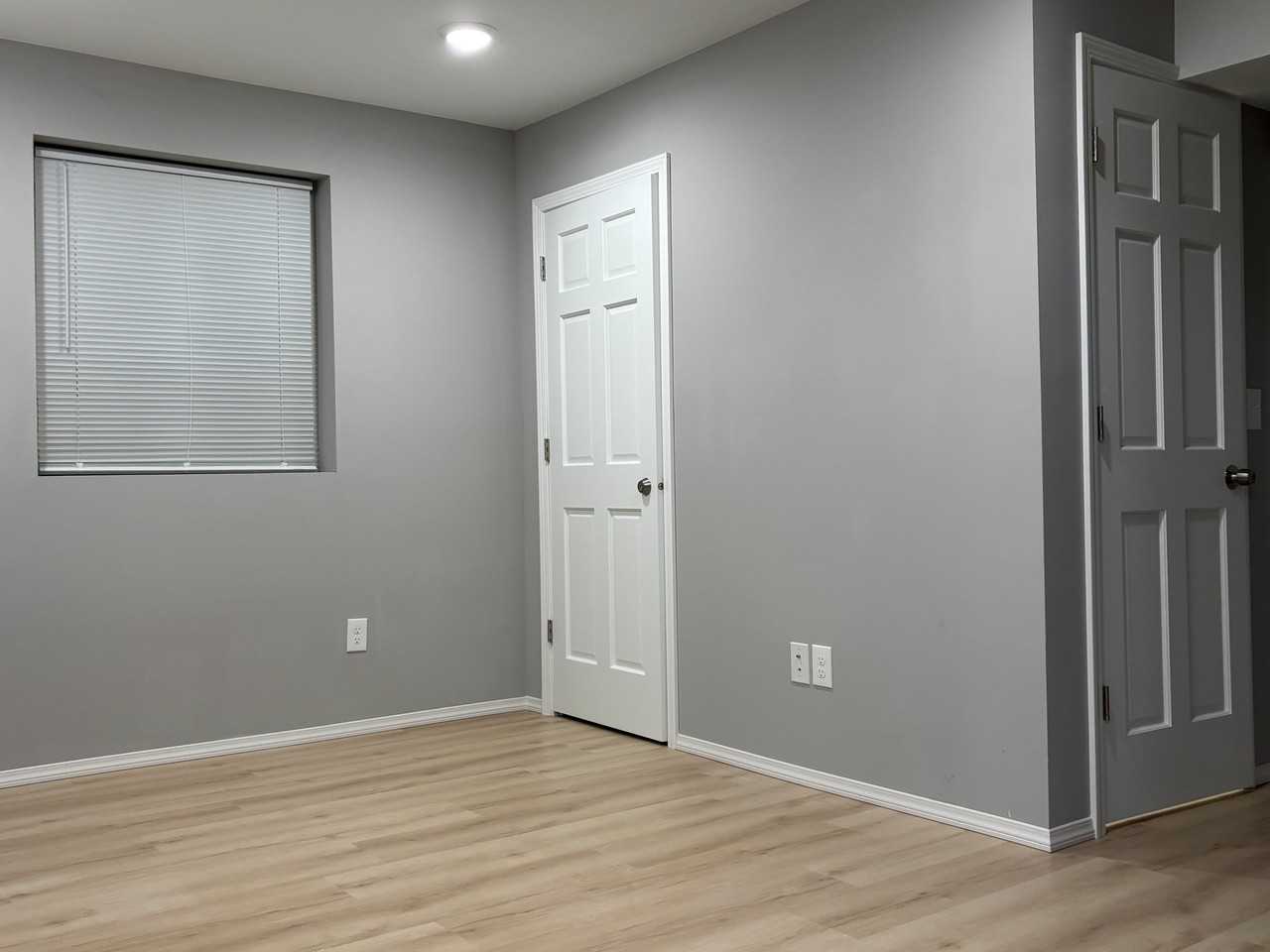 2717 E 32nd St #4 - Photo 5 of 20