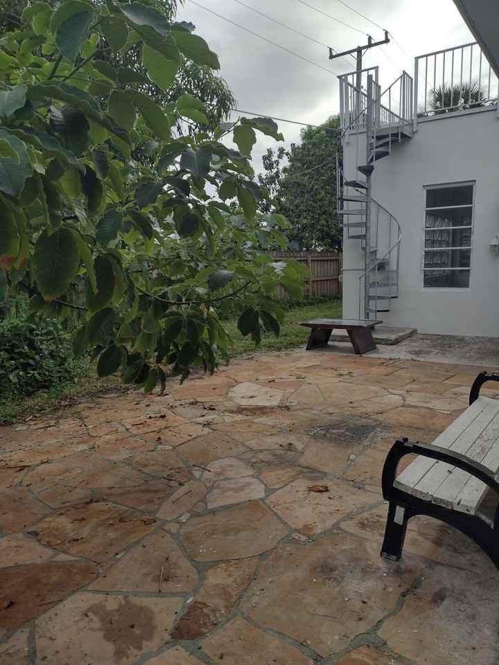 225 E 29th Ct - Photo 6 of 15