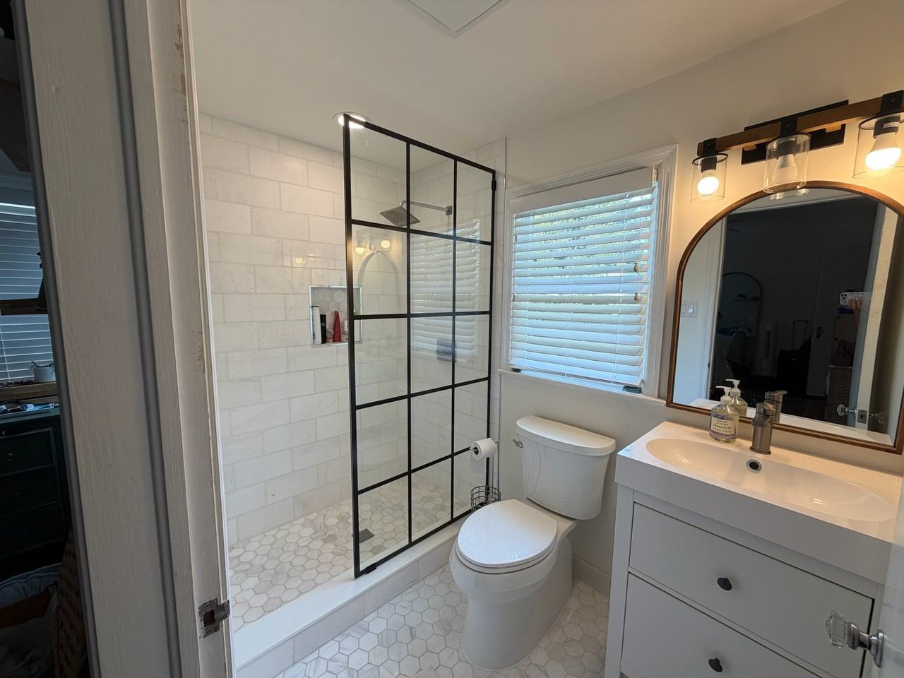 112 S Woodlynne Ave - Photo 6 of 10