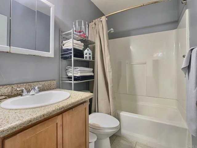 1386 E Madison Ave #12 - Photo 2 of 5