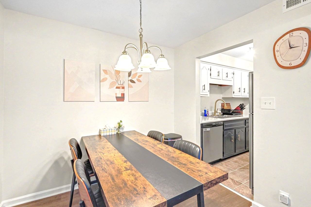 253 White Oak Rd #B - Photo 6 of 24