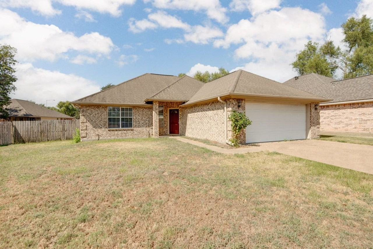 3526 Farah Dr - Photo 3 of 24