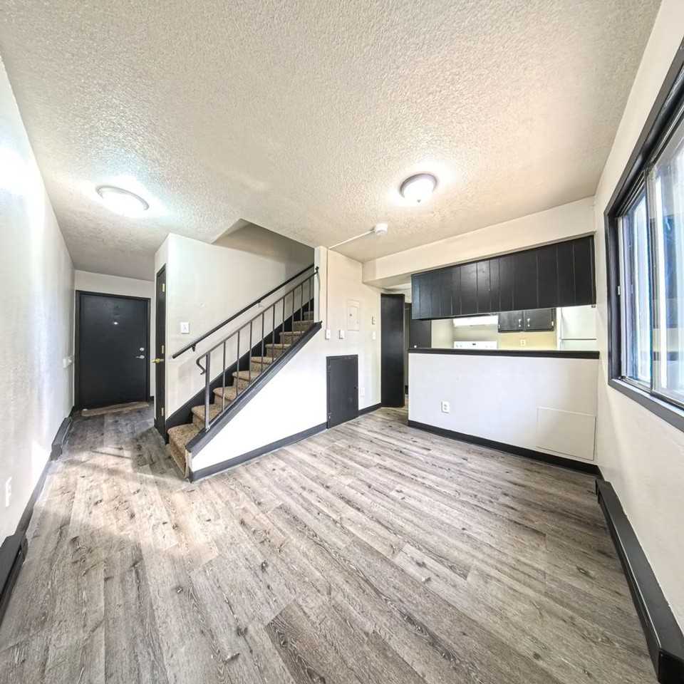 Perry Pointe Place - Photo 2 of 14