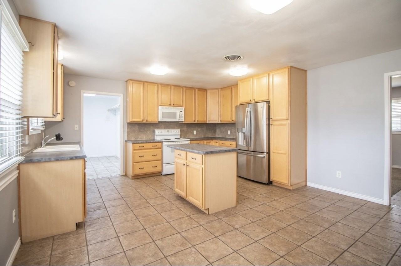 3707 45th St #NA - Photo 4 of 14