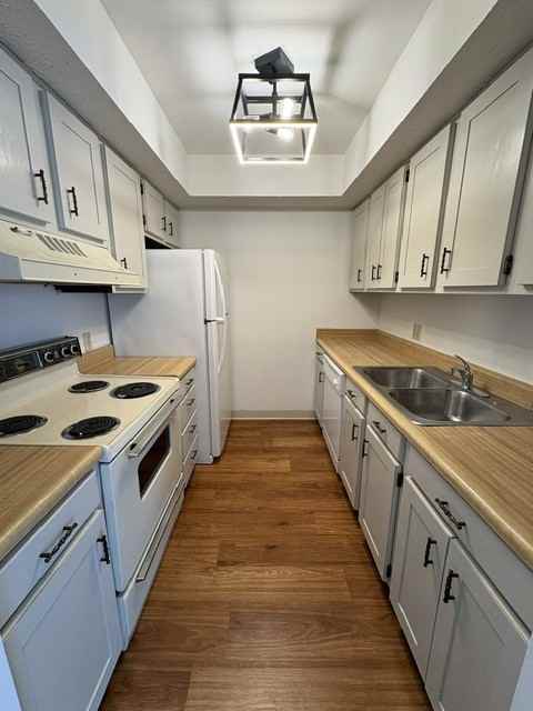 1246 Village Ln #1246 - Photo 2 of 7