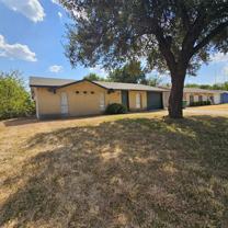 114 Cambridge Dr #NA - Photo 1 of 1