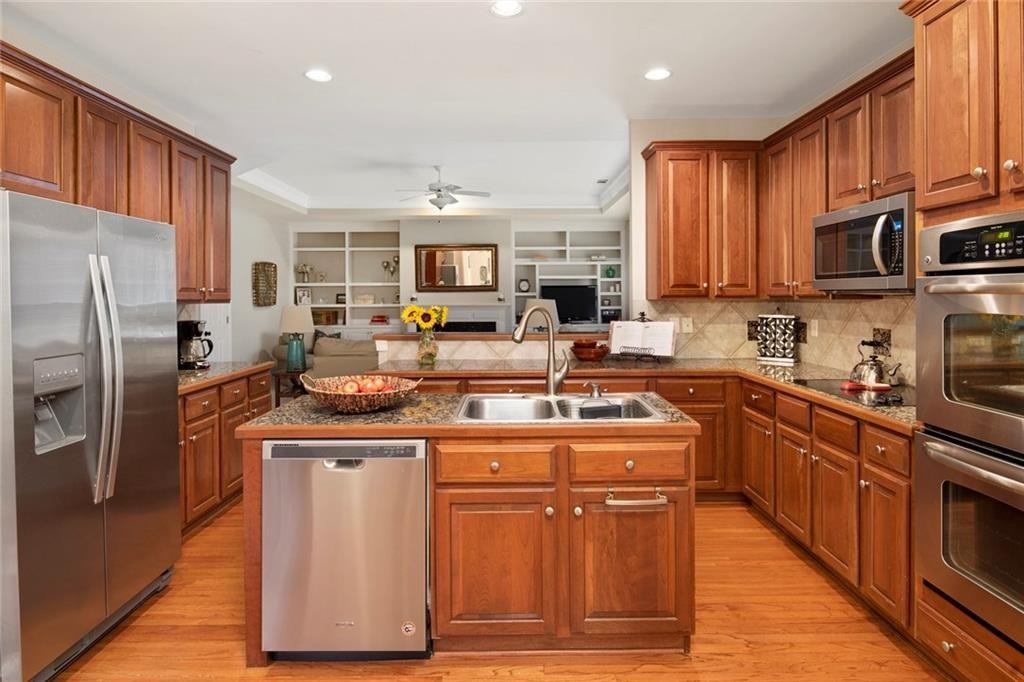 2745 Vinings Oak Dr Se #NA - Photo 6 of 19