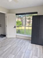 featured image of 731 Lisa Ln #B
