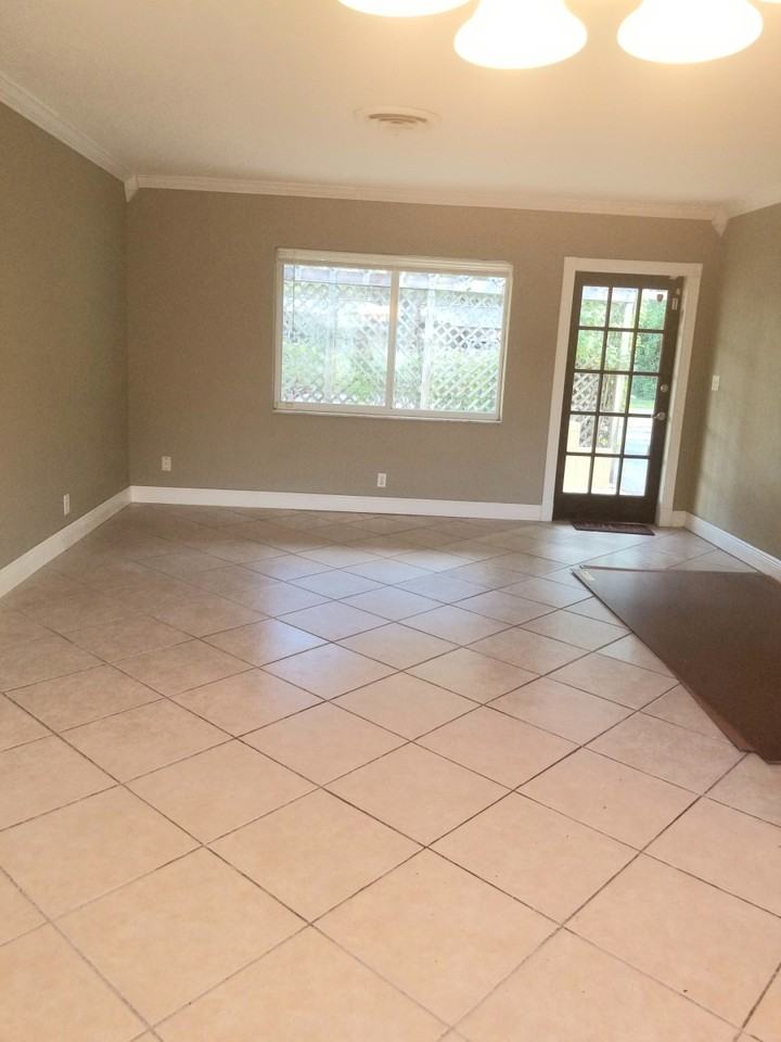 5861 Sw 15th St #NA - Photo 5 of 12