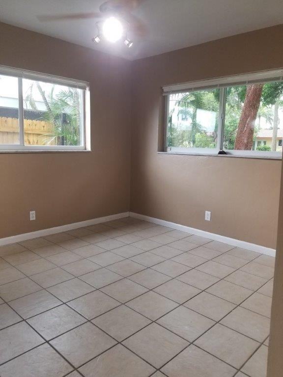 5861 Sw 15th St #NA - Photo 7 of 12