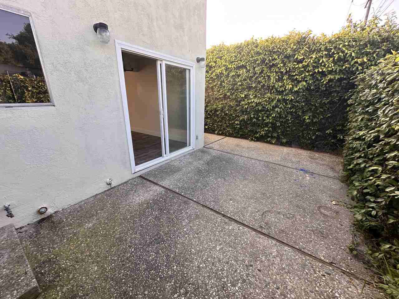 1020 Olive St #B - Photo 6 of 7