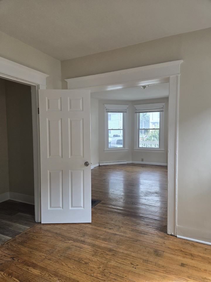 93 Elmendorf St #1 - Photo 2 of 12