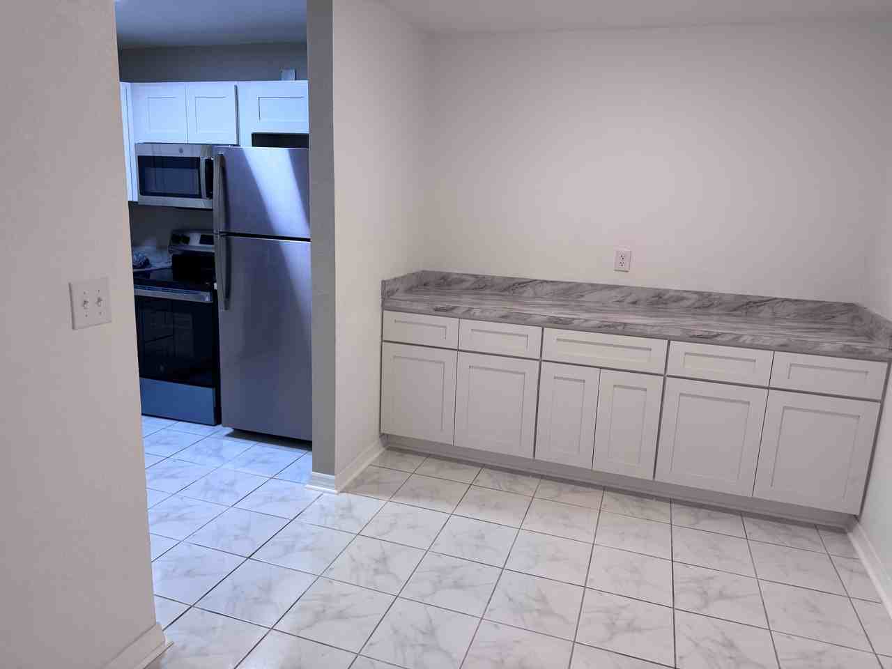 6326 W Providence St #NA - Photo 5 of 20