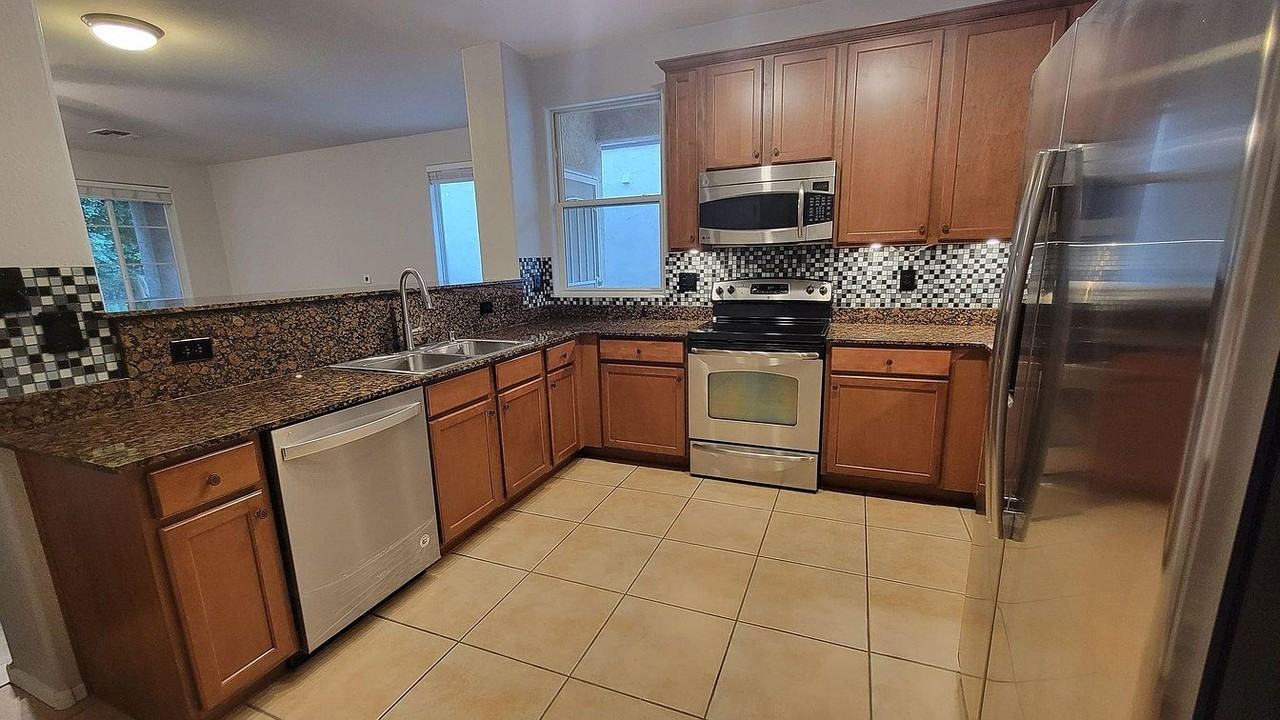 10021 E Impala Ave #NA - Photo 3 of 18