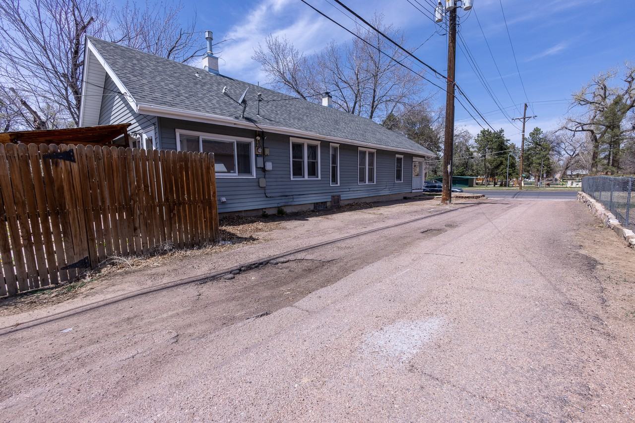 1211 E Boulder St #NA - Photo 3 of 22