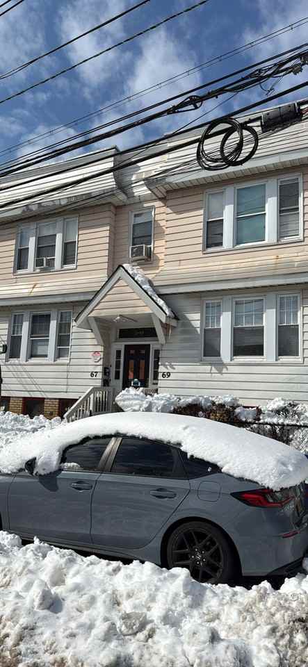 67 Smith St #1R - Photo 2 of 2