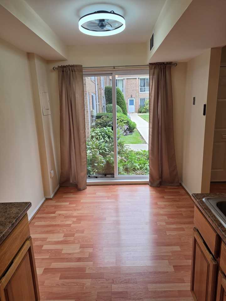 418 Brandywine Ct #418 - Photo 2 of 15