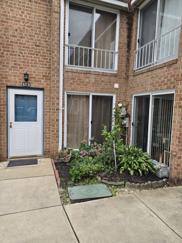 418 Brandywine Ct #418 - Photo 7 of 15