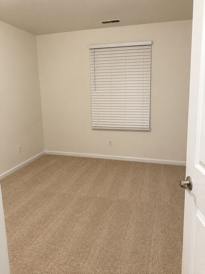 1355 Hafford Rd - Photo 5 of 6