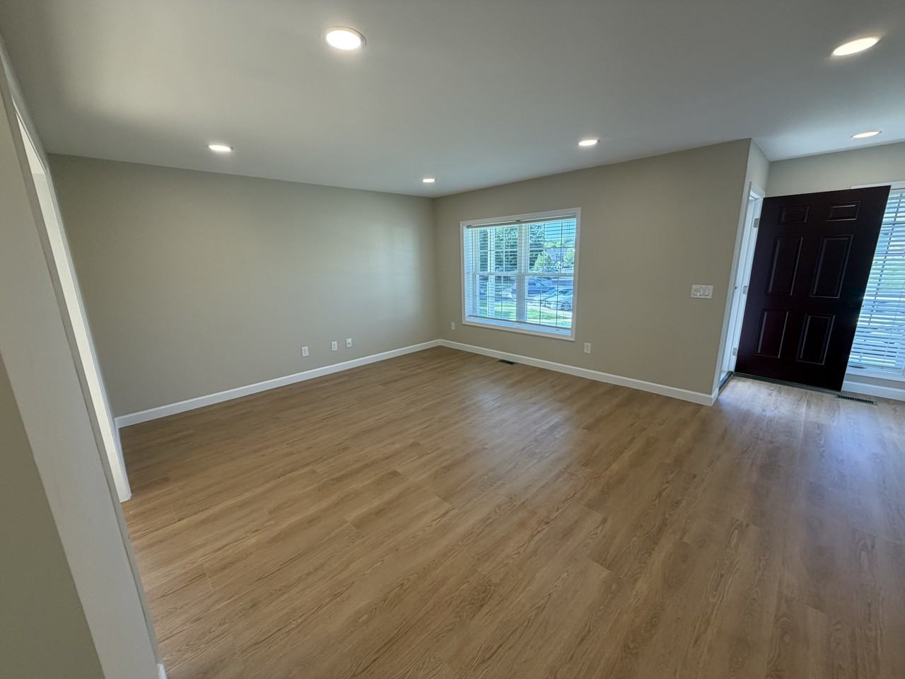 1140 Pin Oak Dr #1140 - Photo 2 of 18