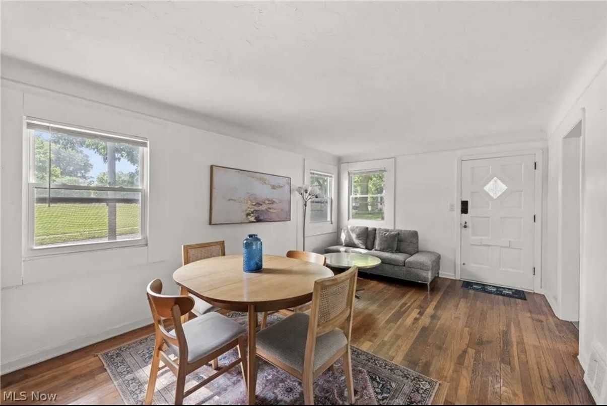 14404 Broxton Ave #NA - Photo 4 of 17