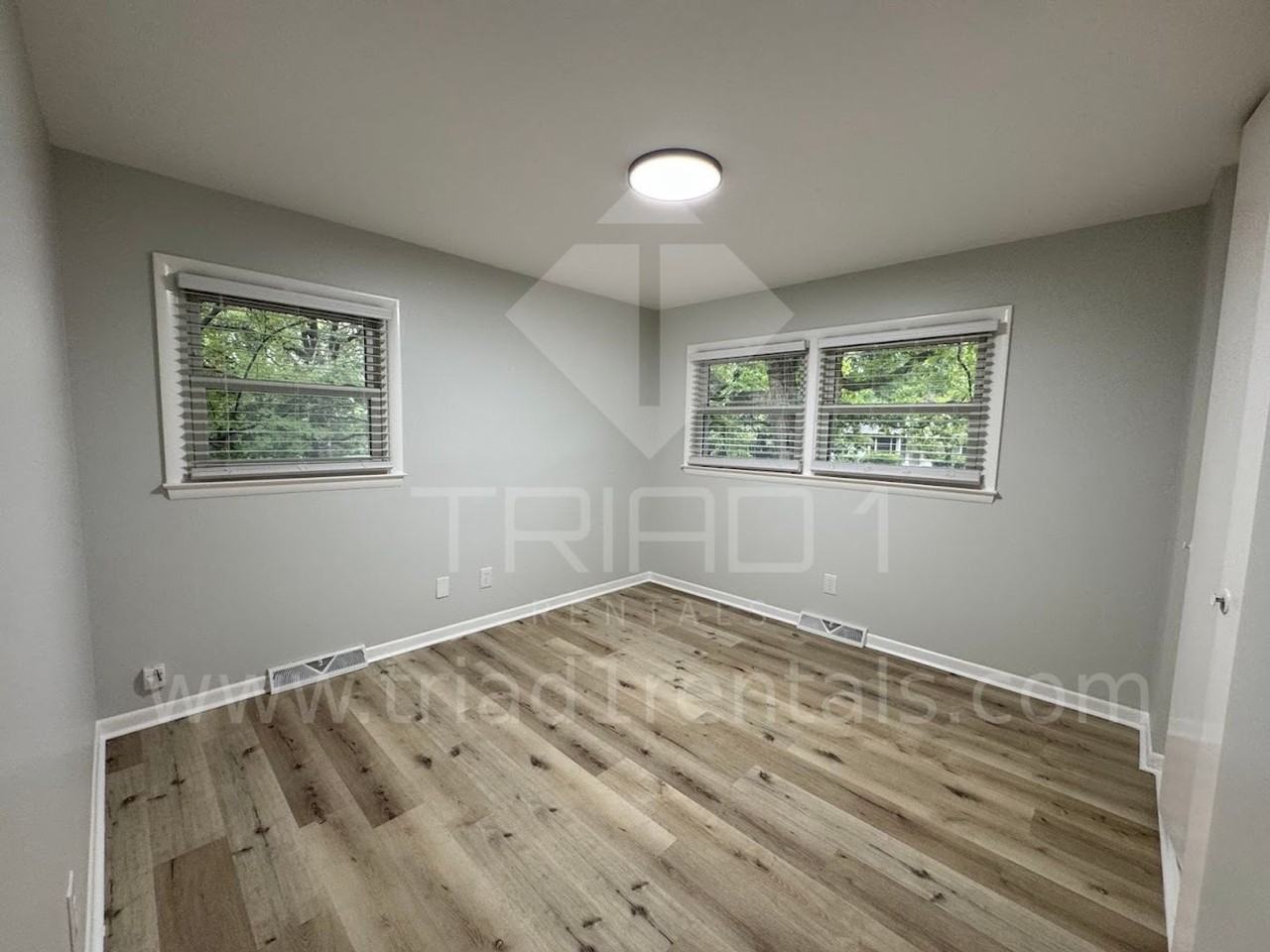 2205 Hathaway - Photo 6 of 50