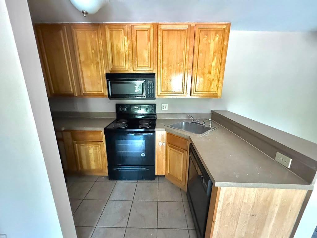 5962 Westgate Dr #204 - Photo 5 of 17