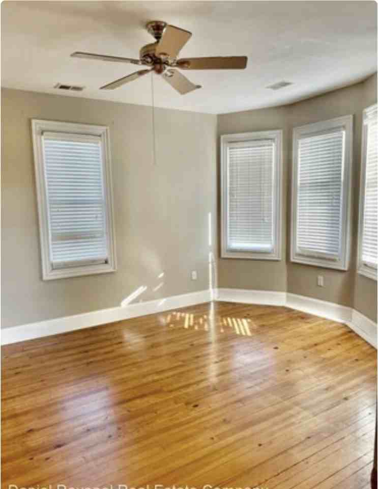 15 Dingle St #NA - Photo 4 of 12