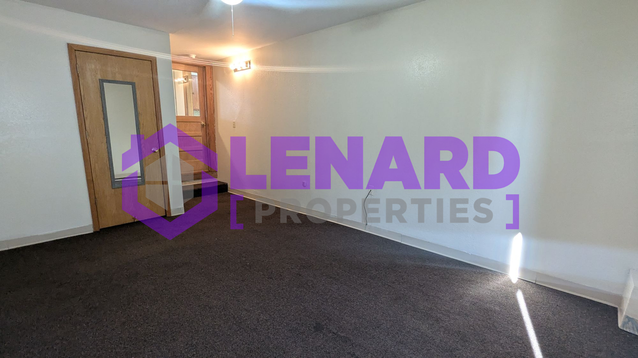 723 E College St - Photo 6 of 13