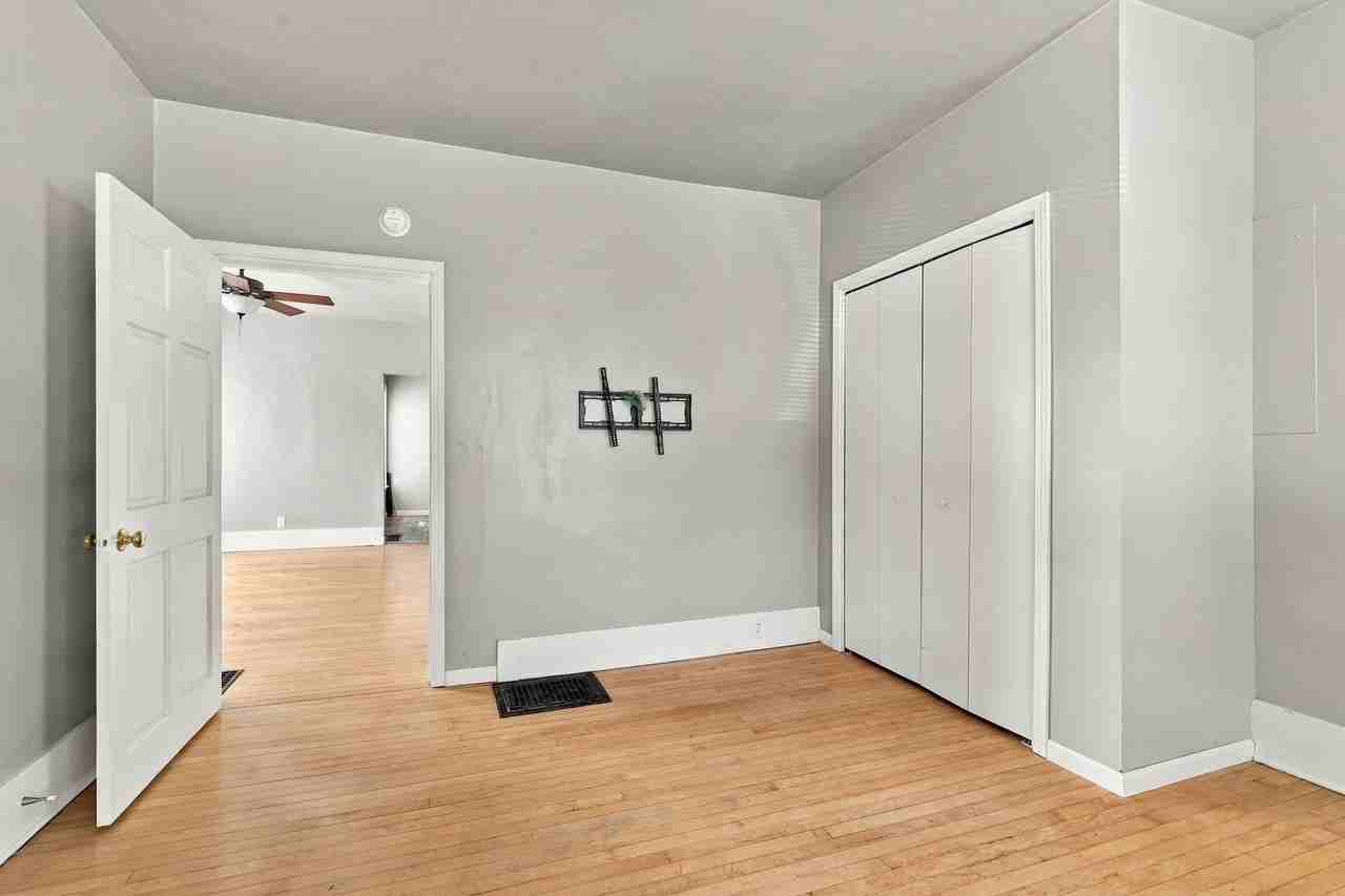 333 Saratoga Ave - Photo 2 of 25
