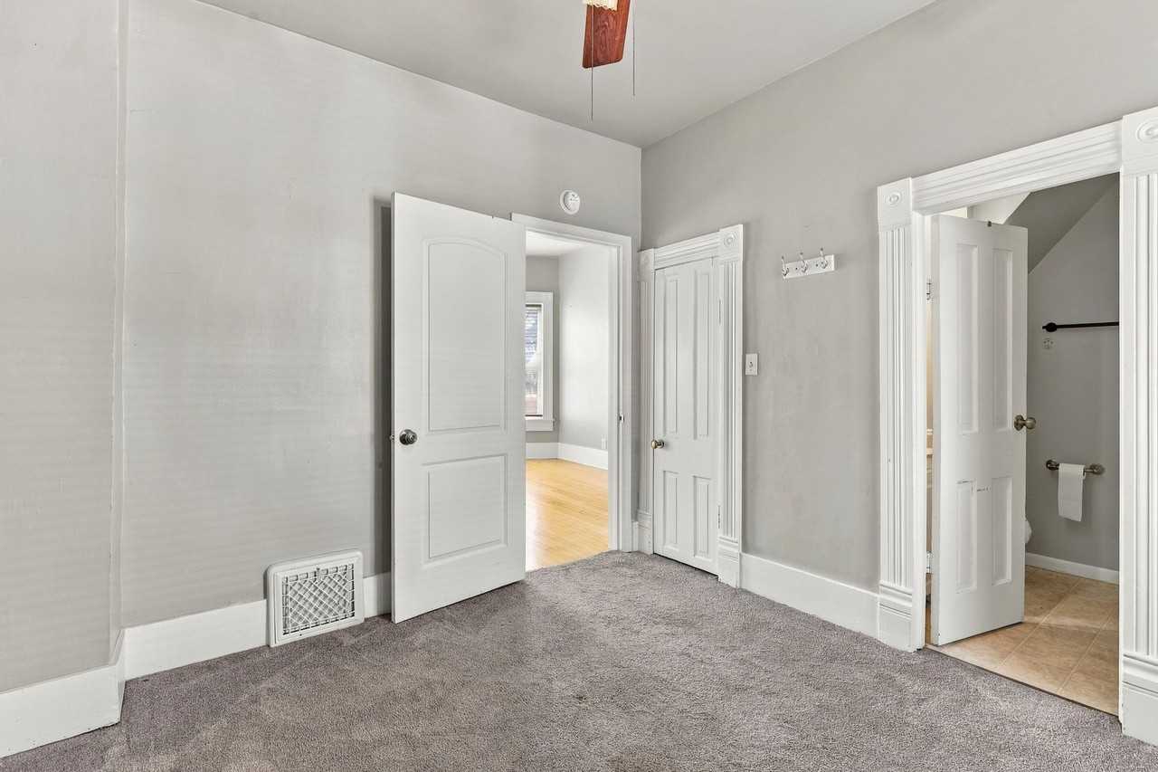333 Saratoga Ave - Photo 7 of 25
